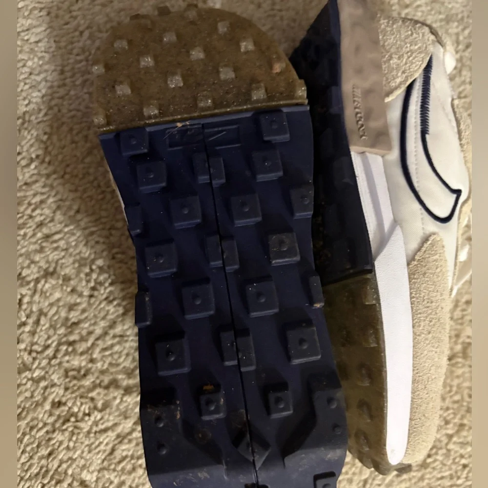 Nike Waffle fontanka style.
 Beige and navy.  Women’s size 8 - Picture 8 of 11